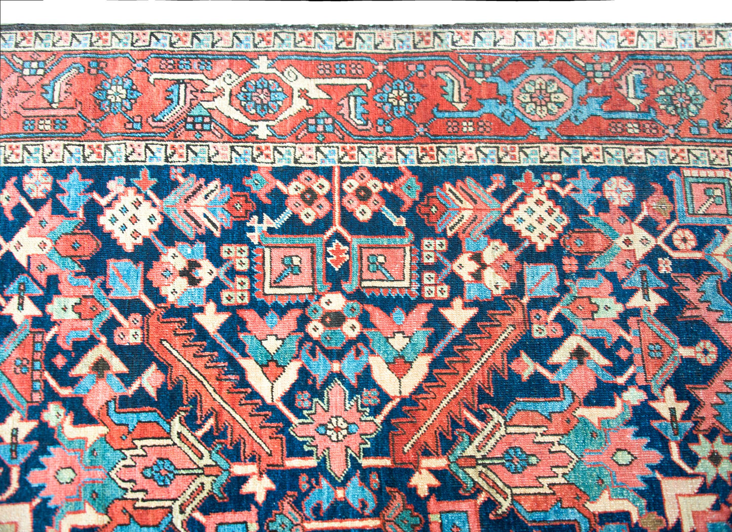 Early 20th Century Persian Heriz Rug For Sale