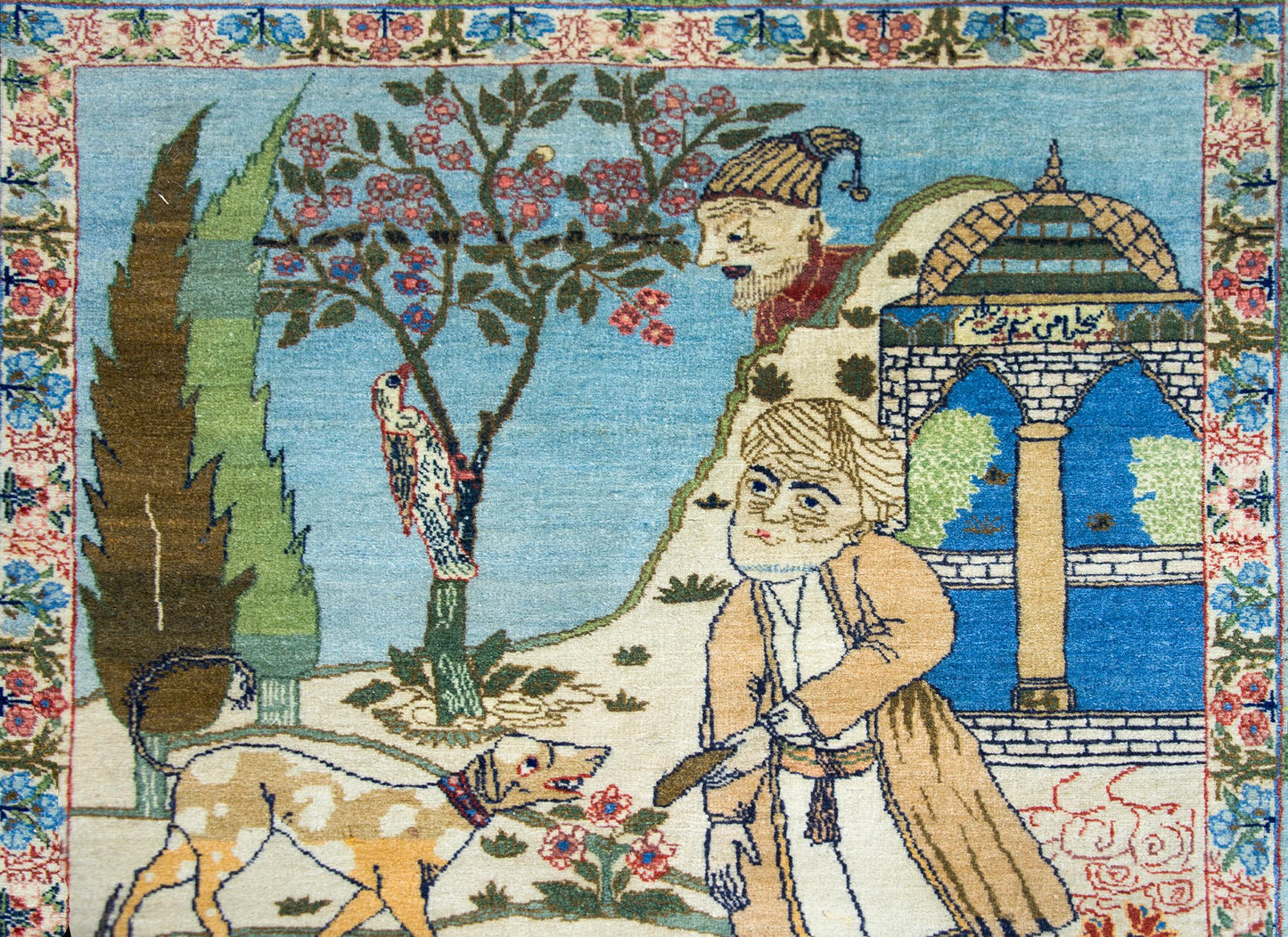 Early 20th Century Pictorial Isfahan Rug For Sale