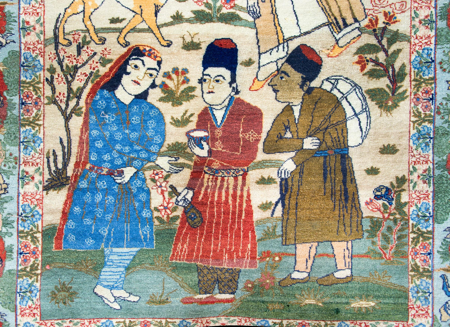 Early 20th Century Pictorial Isfahan Rug For Sale