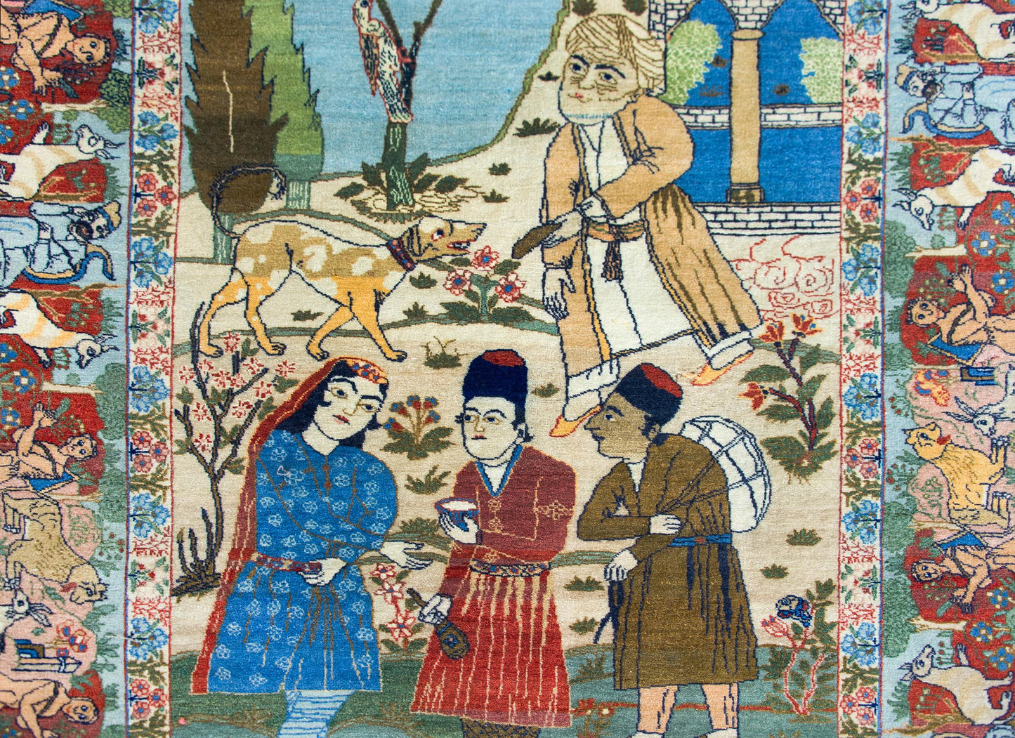 Early 20th Century Pictorial Isfahan Rug For Sale