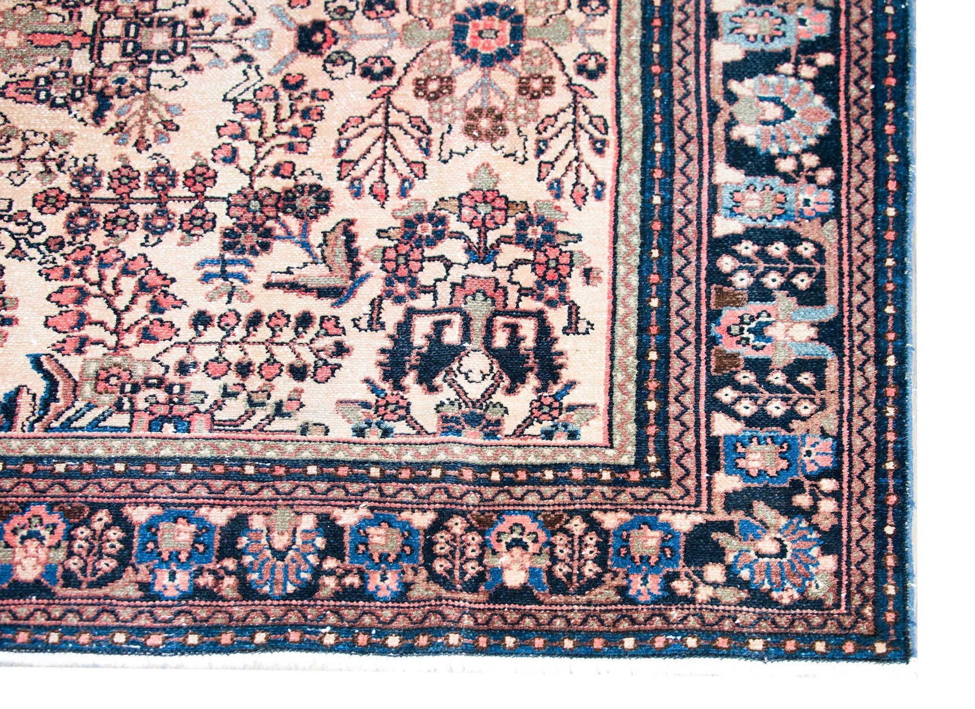 Early 20th Century Dargazin Rug For Sale