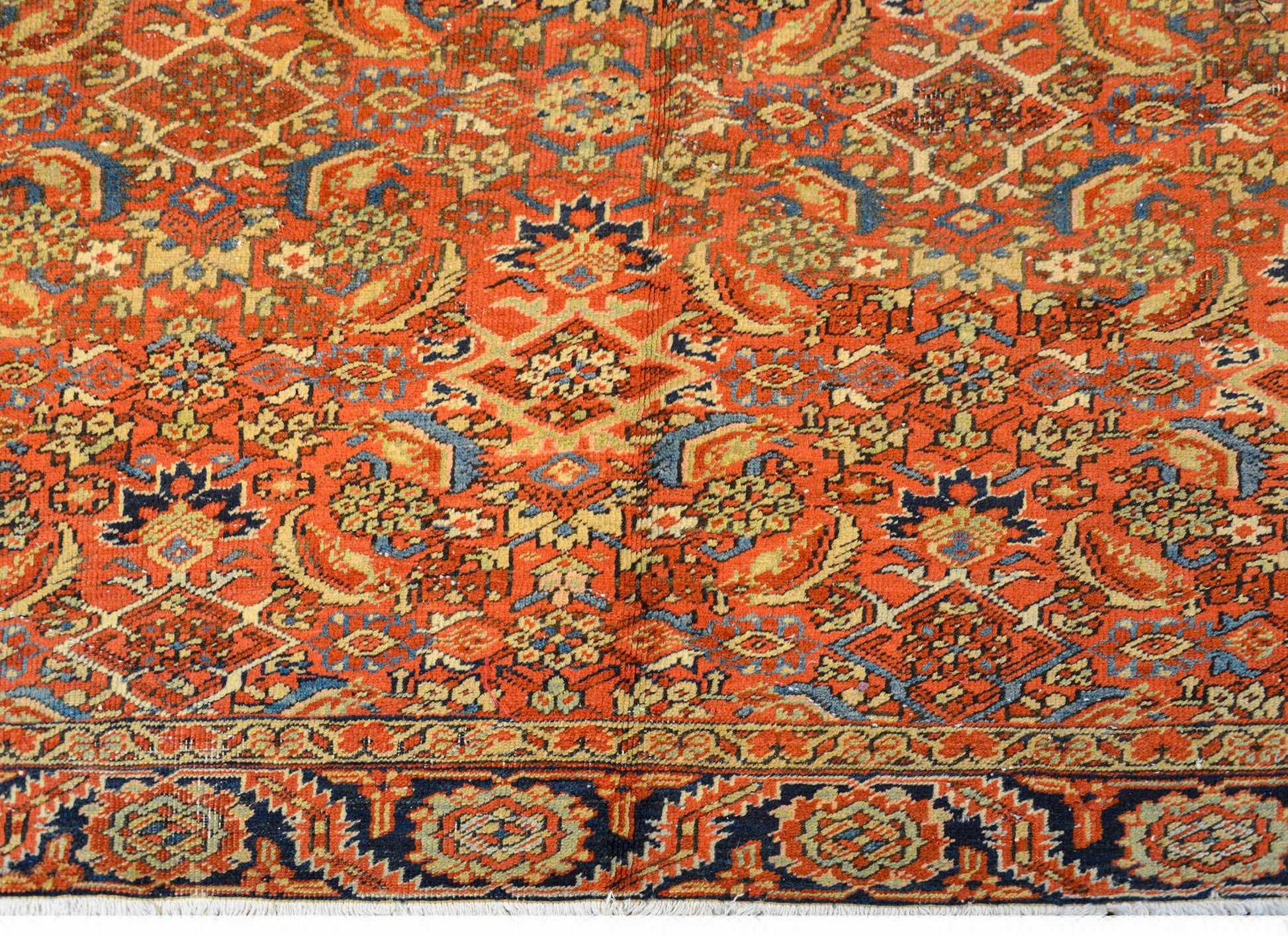 Early 20th Century Heriz Rug For Sale