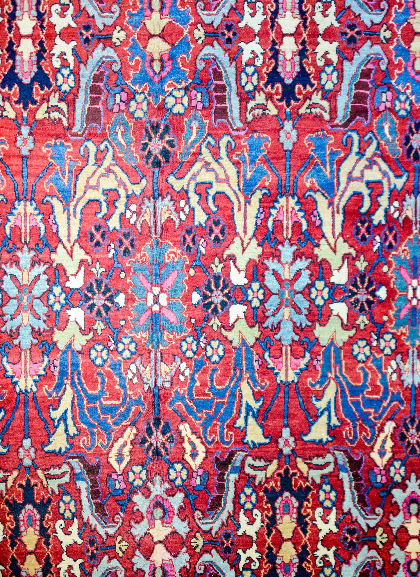 Unbelievable Early 20th Century Heriz Rug For Sale