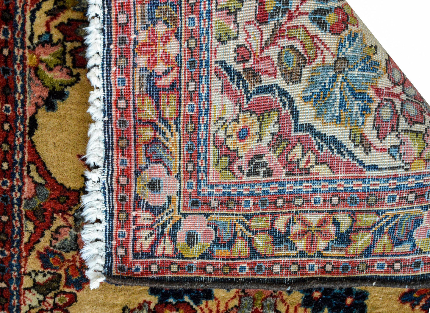 Early 20th Century Sarouk Rug For Sale