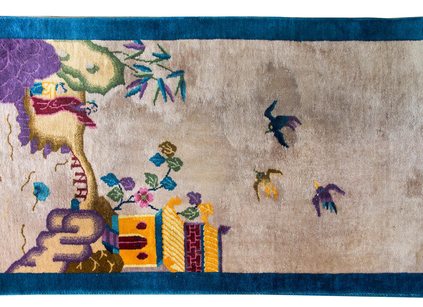 Early 20th Century Chinese Art Deco Rug For Sale