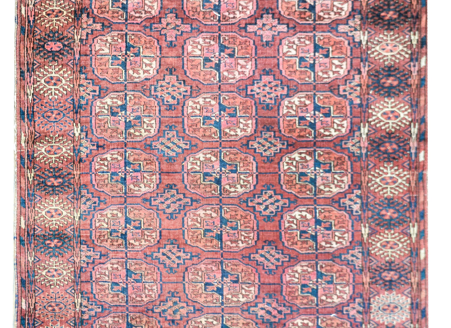 Early 20th Century Turkmen Tekke Rug For Sale