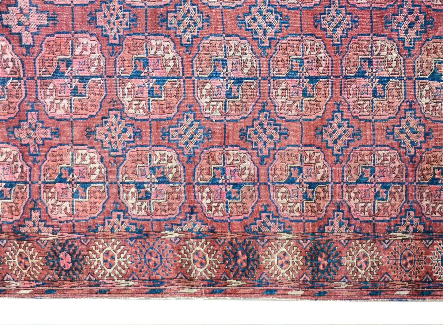 Early 20th Century Turkmen Tekke Rug For Sale