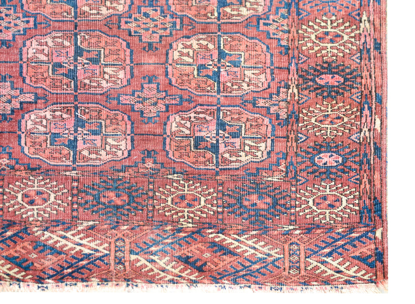 Early 20th Century Turkmen Tekke Rug For Sale