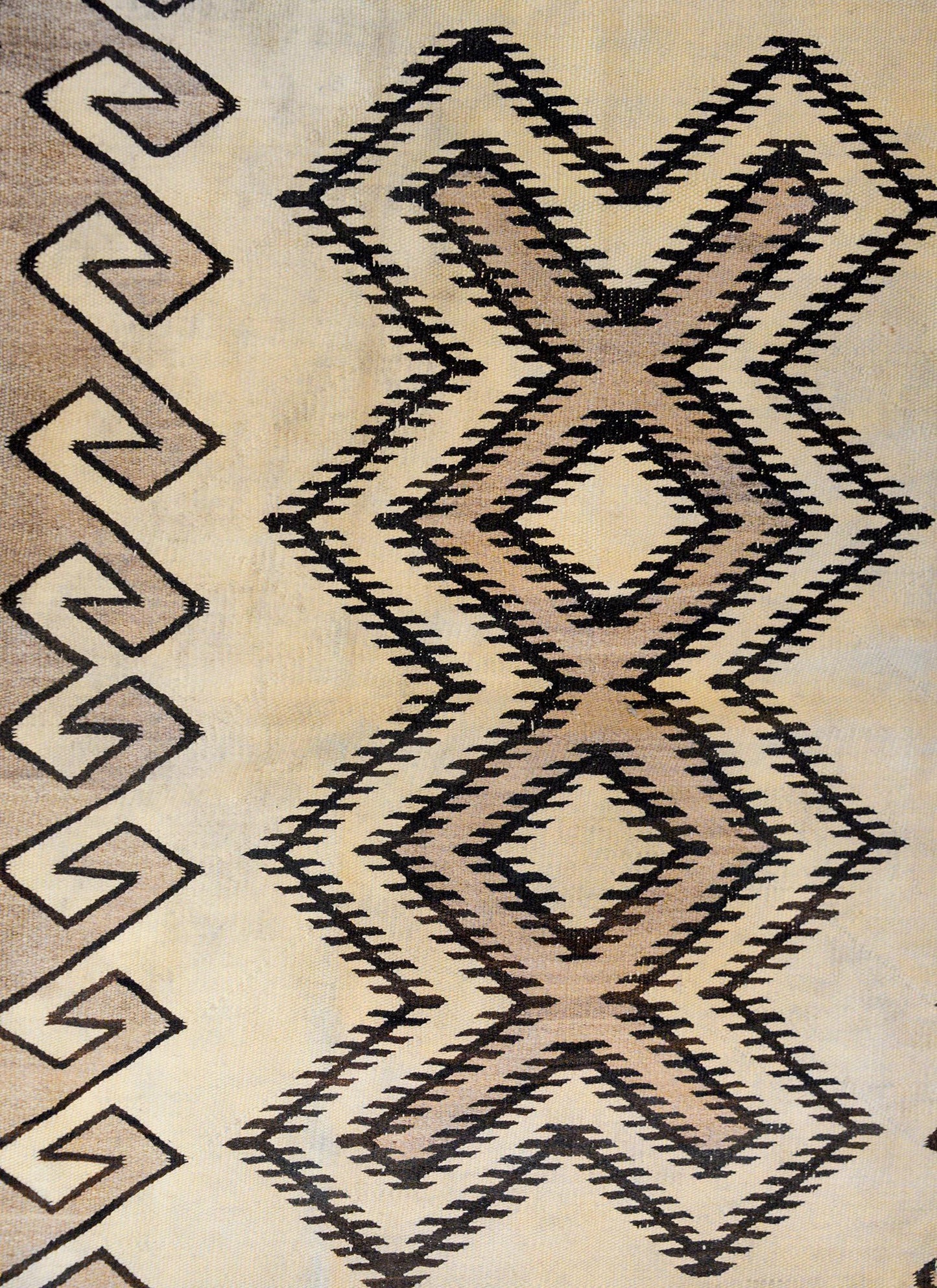 Early 20th Century Navajo Rug For Sale
