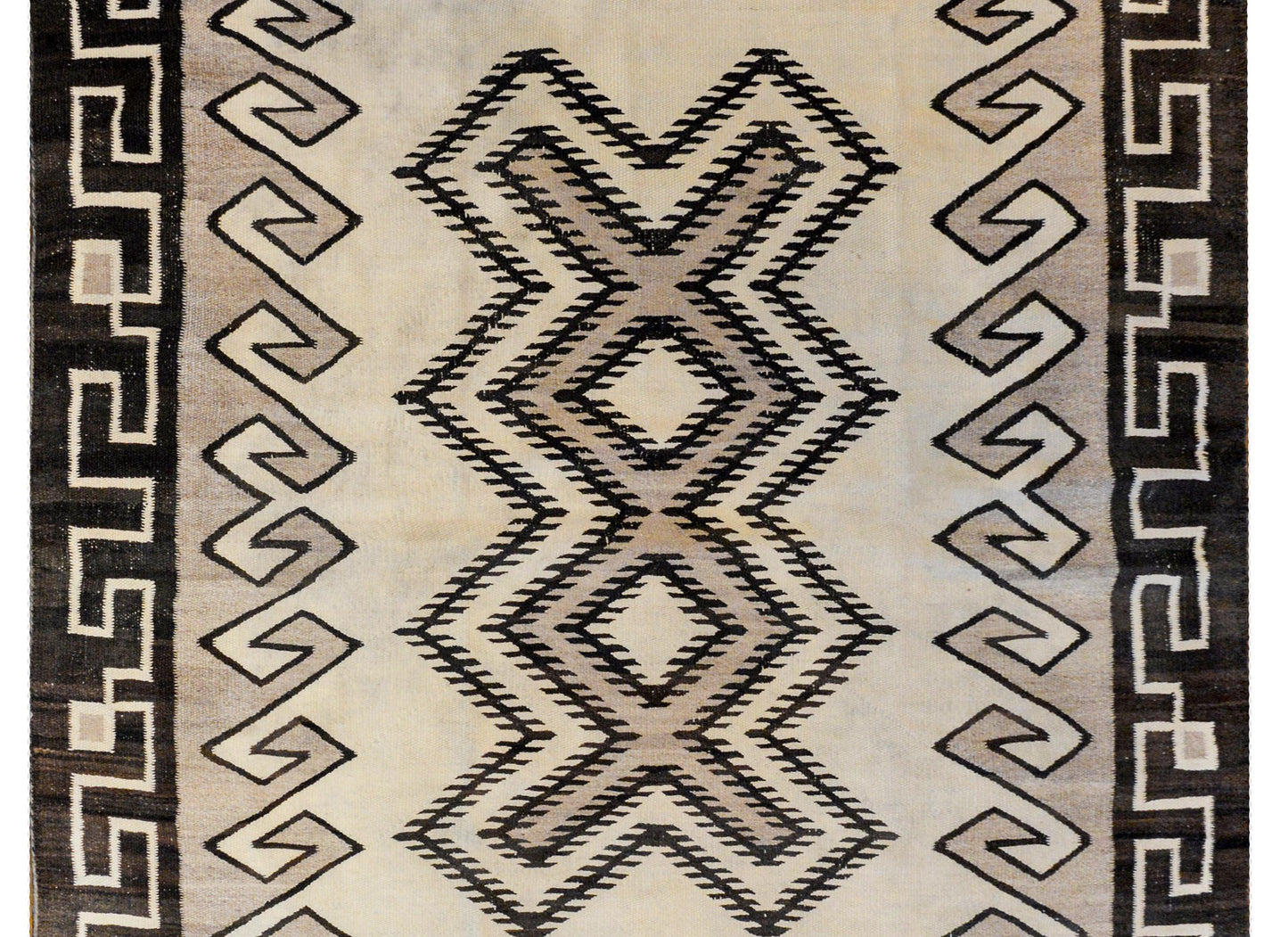 Early 20th Century Navajo Rug For Sale