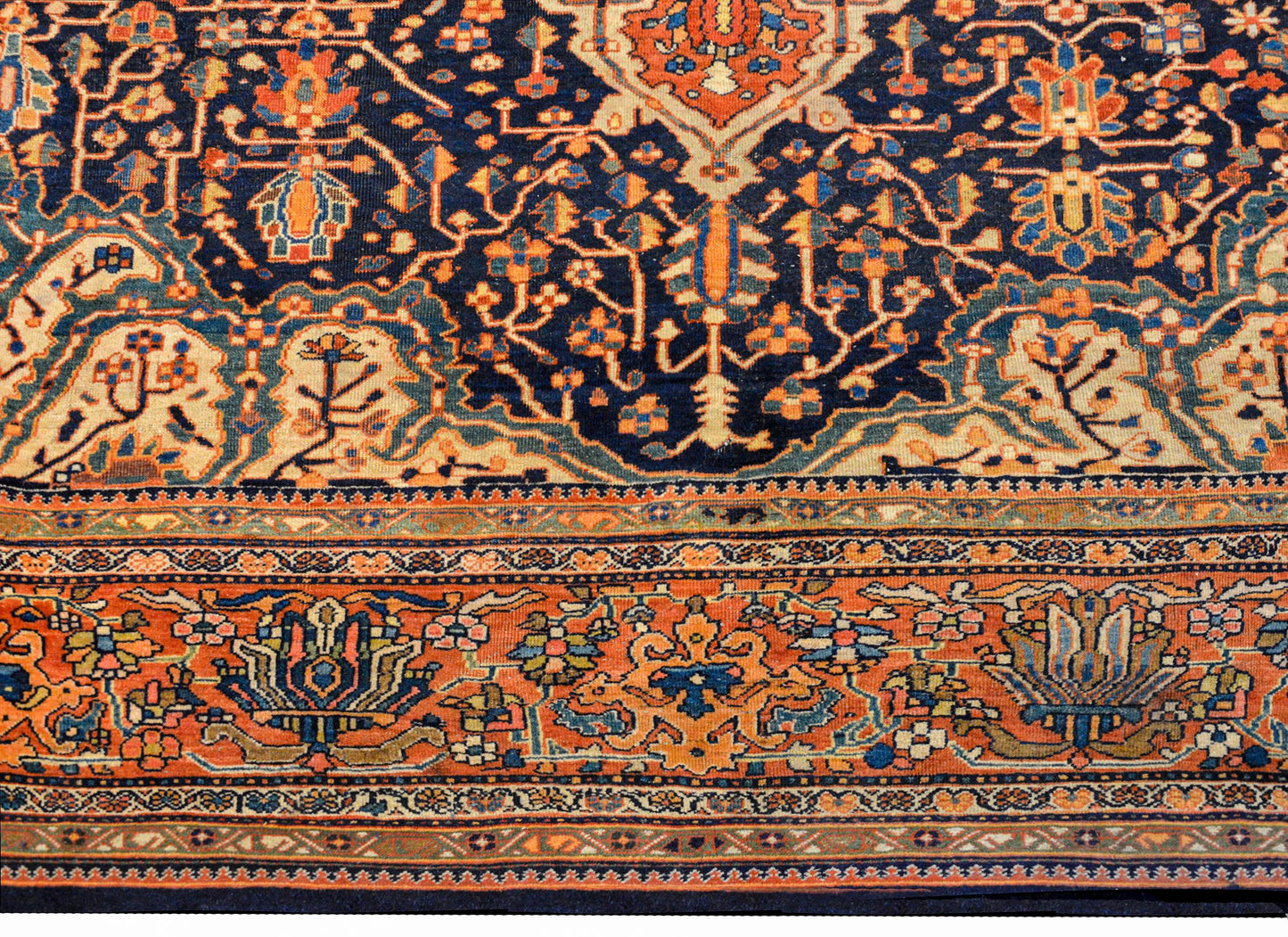 Outstanding Early 20th Century Sarouk Farahan Rug For Sale