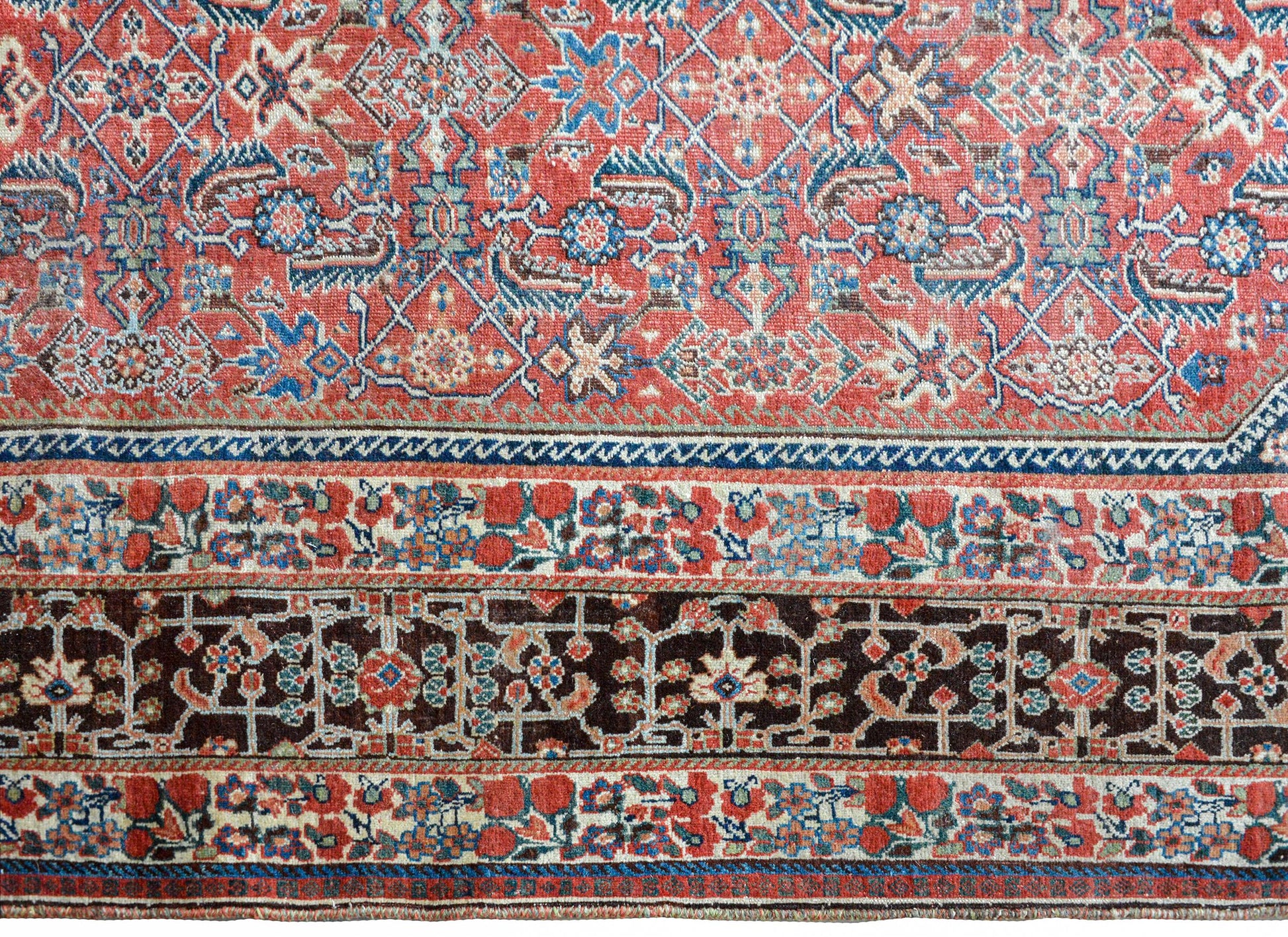 Early 20th Century Gashgaei Rug For Sale