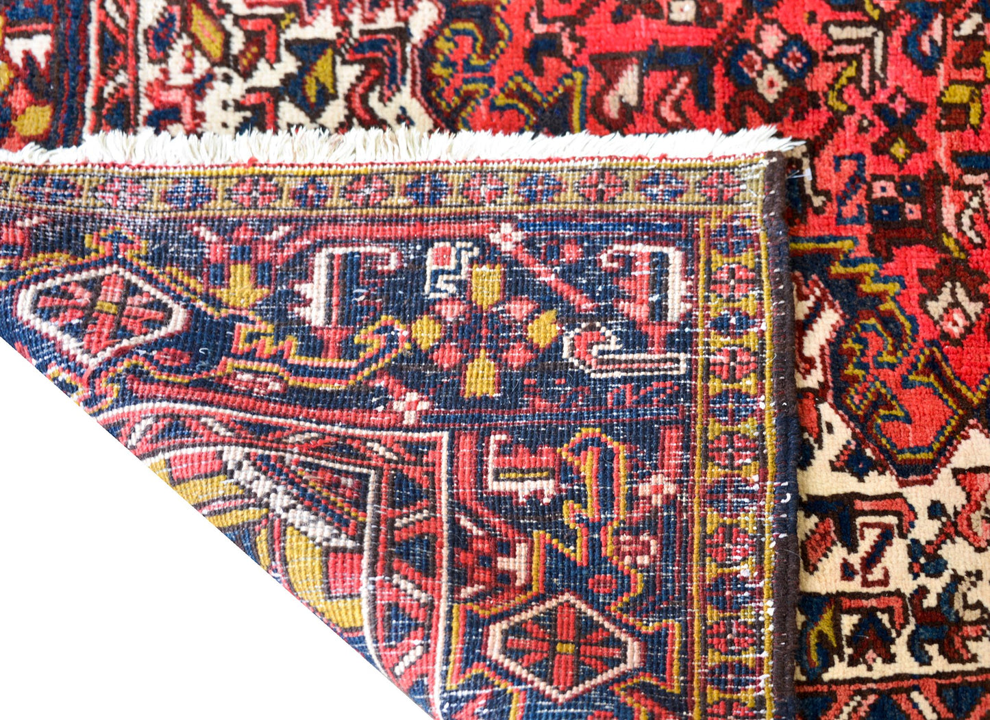 Late 20th Century Persian Heriz Rug For Sale