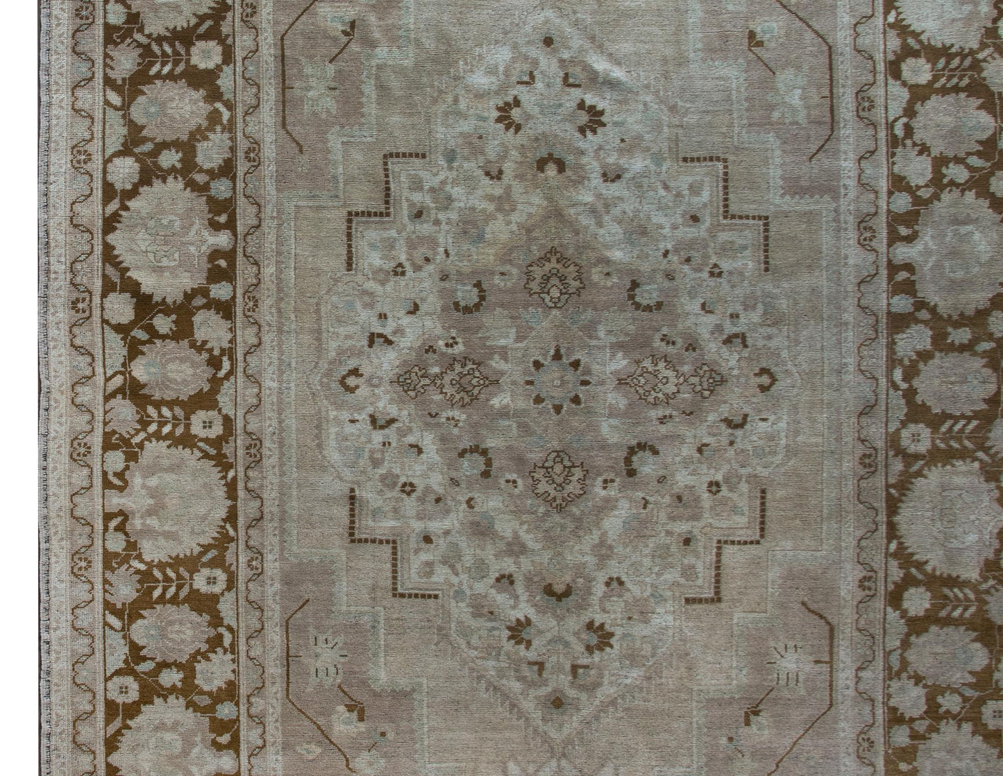 Early 20th Century Turkish Oushak Rug For Sale