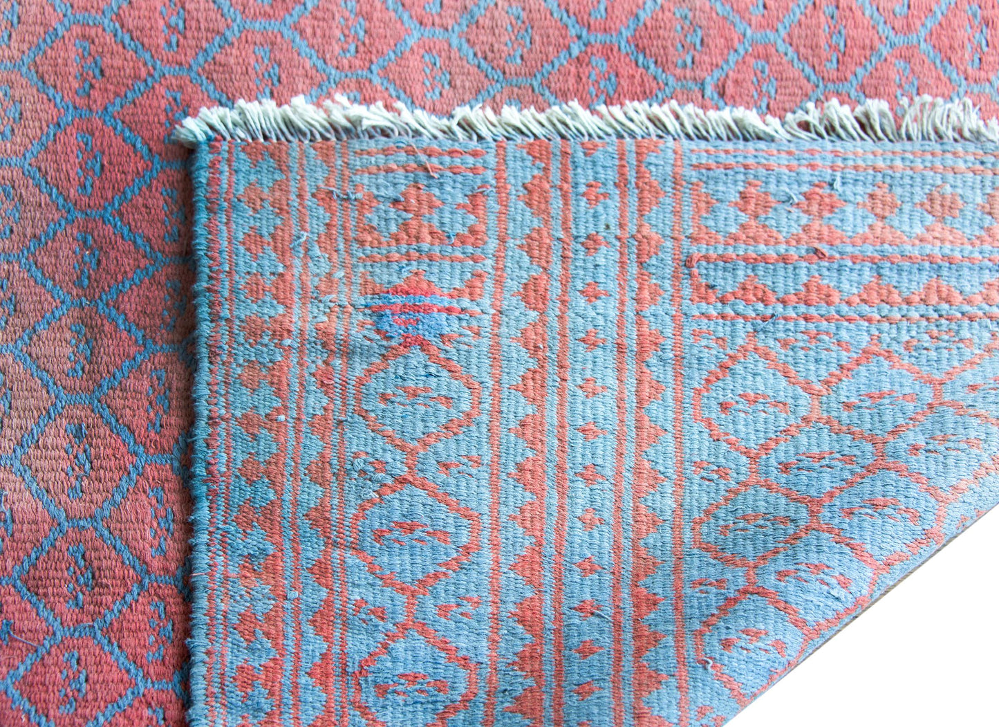 Mid-20th Century Saveh Kilim Rug For Sale