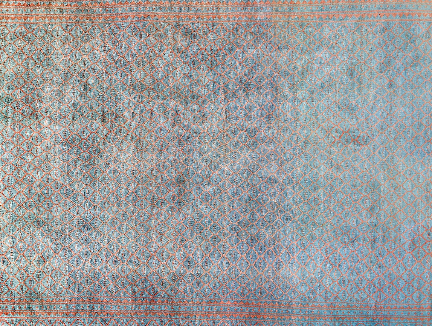 Mid-20th Century Saveh Kilim Rug For Sale