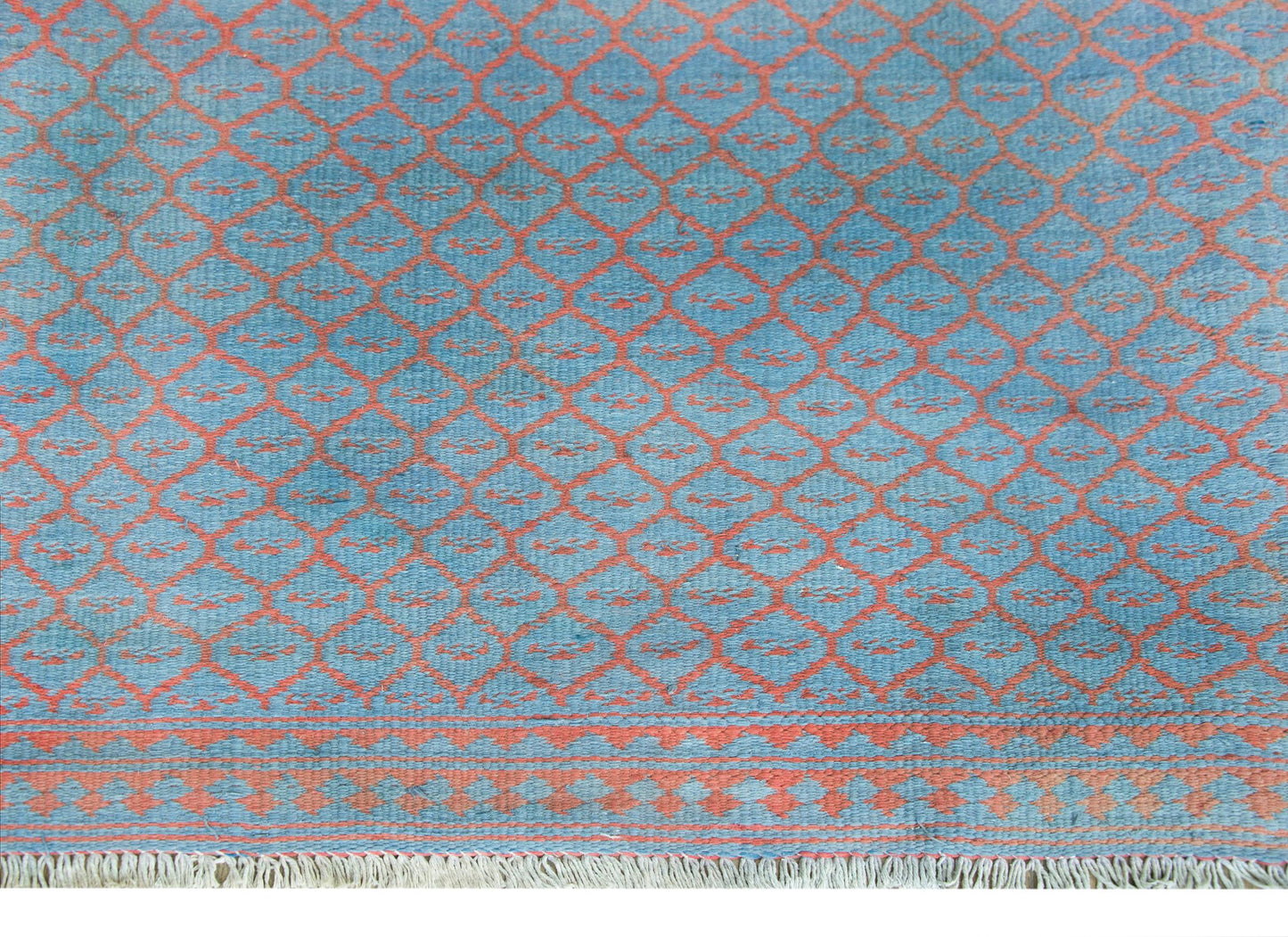 Mid-20th Century Saveh Kilim Rug For Sale