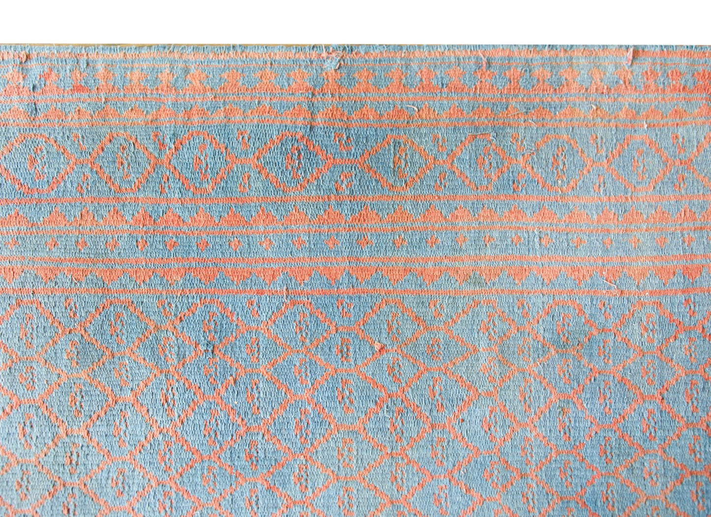 Mid-20th Century Saveh Kilim Rug For Sale