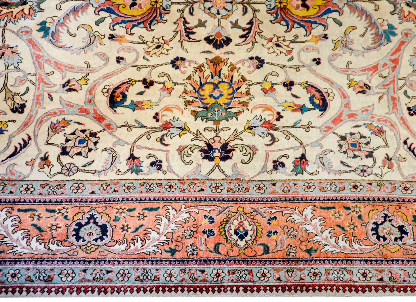 Vintage Tabriz Rug For Sale