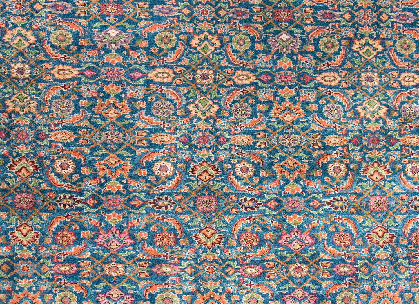 Early 20th Century Persian Tabriz Rug For Sale