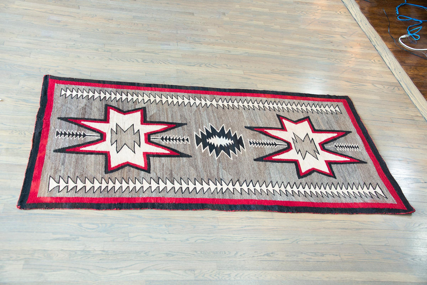 Early 20th Century Navajo Rug For Sale