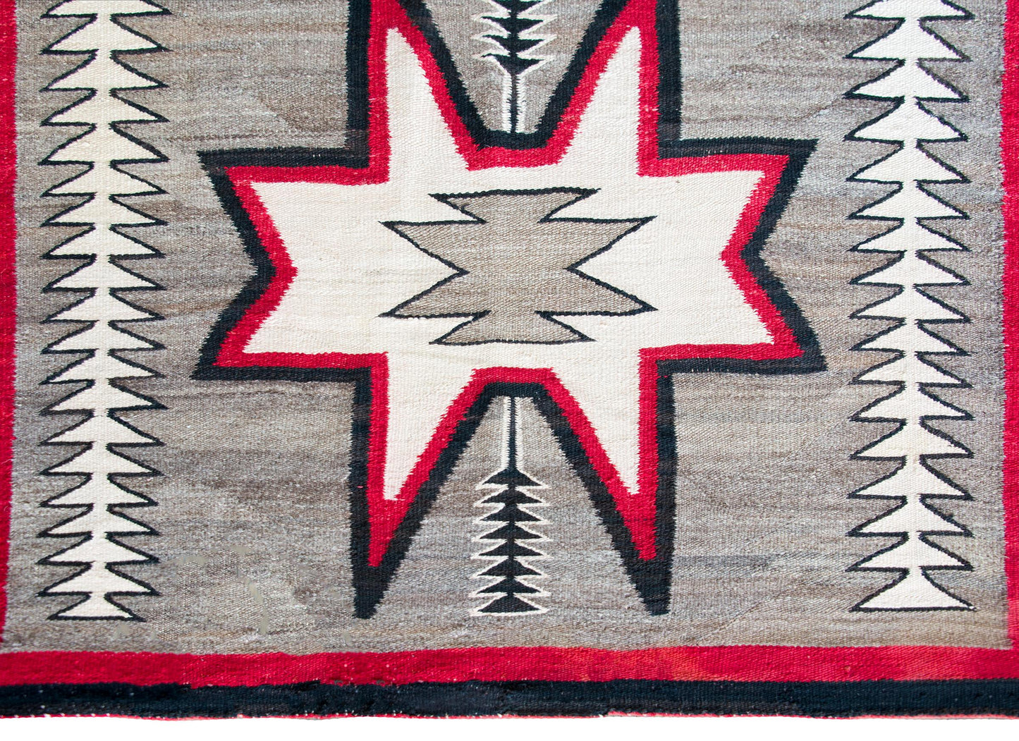 Early 20th Century Navajo Rug For Sale