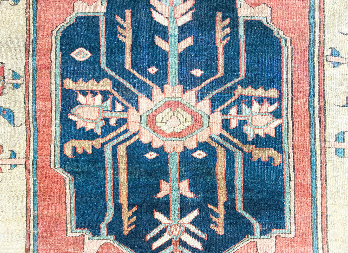 Late 19th Century Persian Serapi Rug For Sale