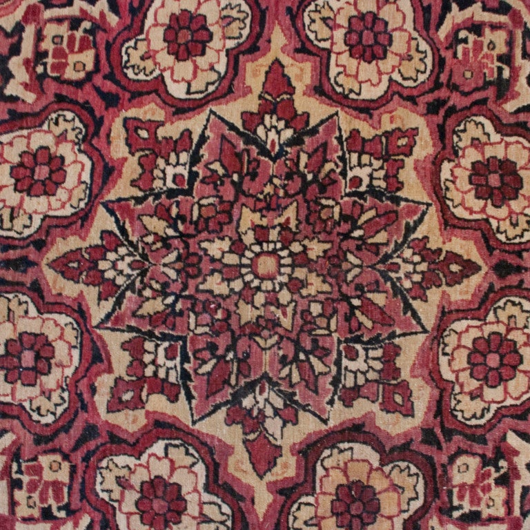 Early 20th Century Persian Kirmanshah Carpet For Sale