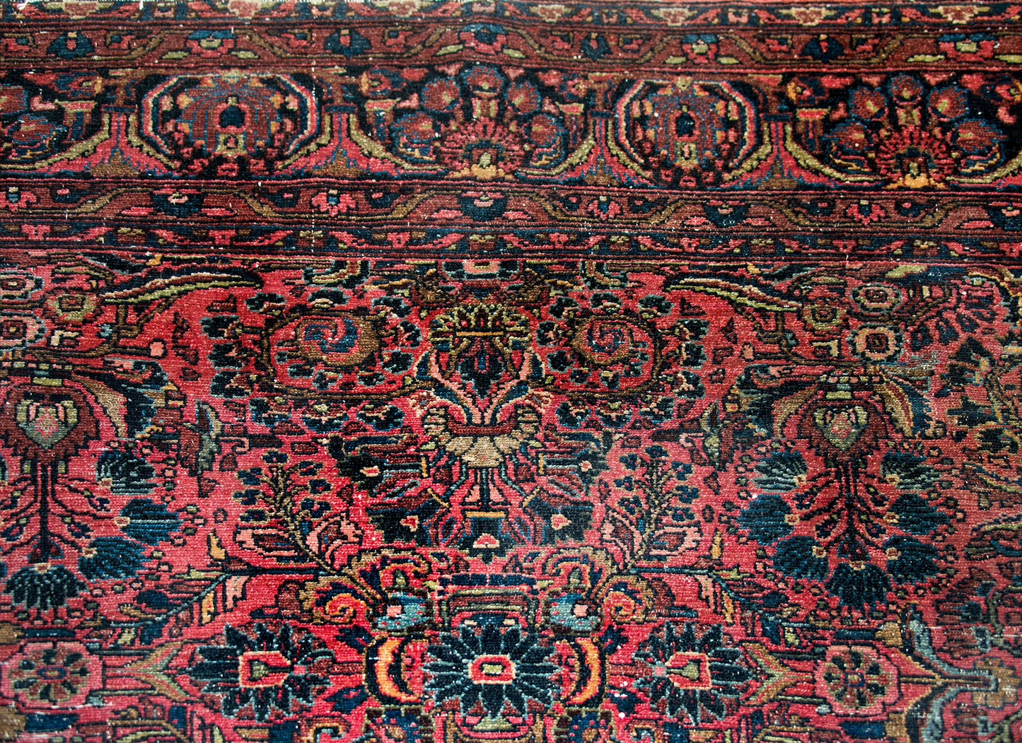Early 20th Century Persian Dargazin Rug For Sale