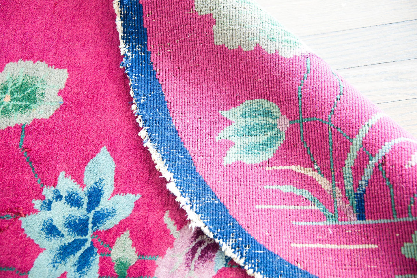 Early 20th Century Oval Chinese Art Deco Rug For Sale