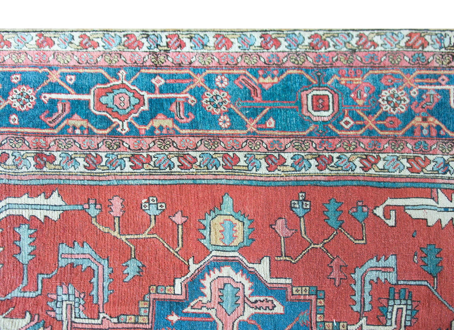 Late 19th Century Persian Serapi Rug For Sale