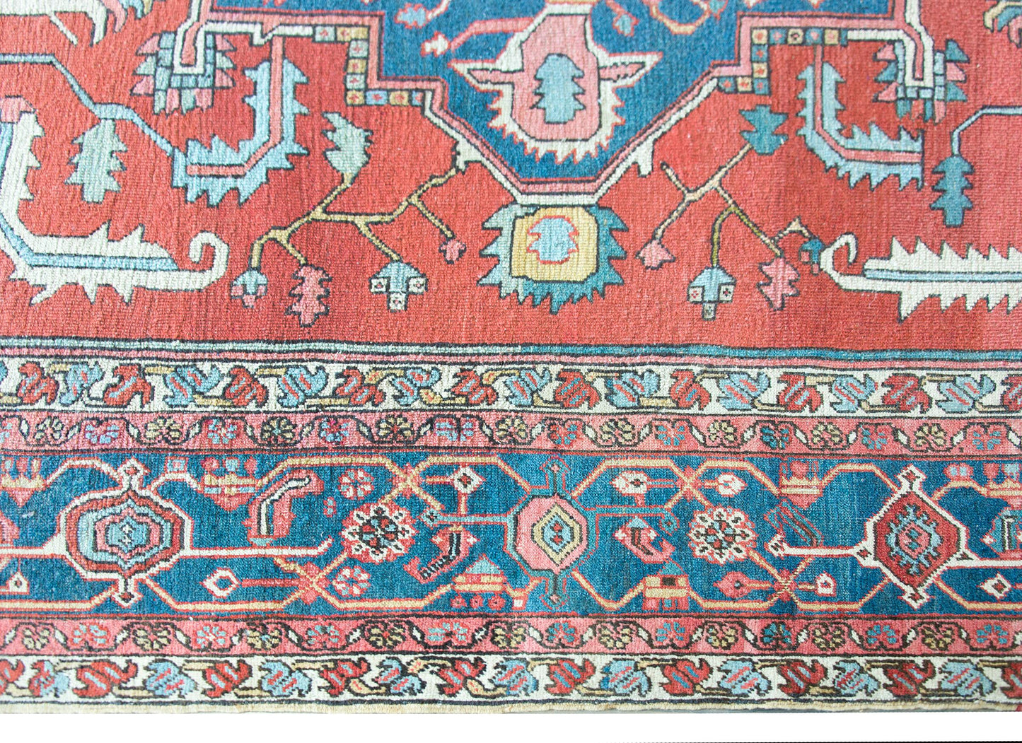 Late 19th Century Persian Serapi Rug For Sale