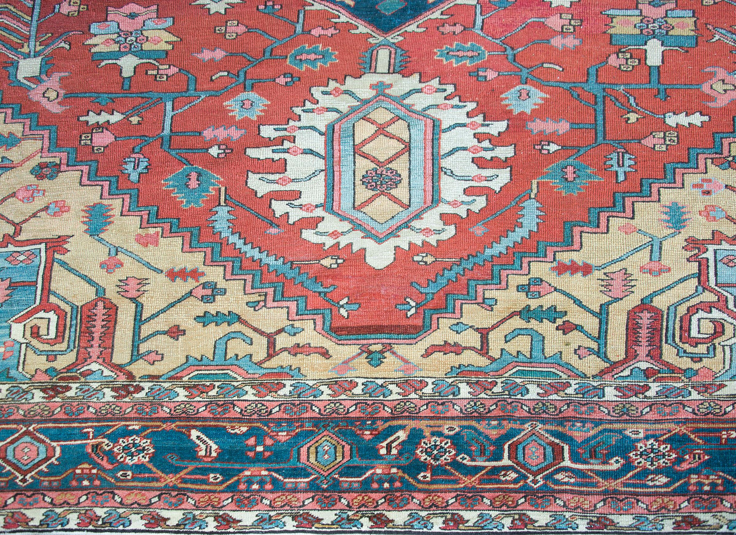 Late 19th Century Persian Serapi Rug For Sale