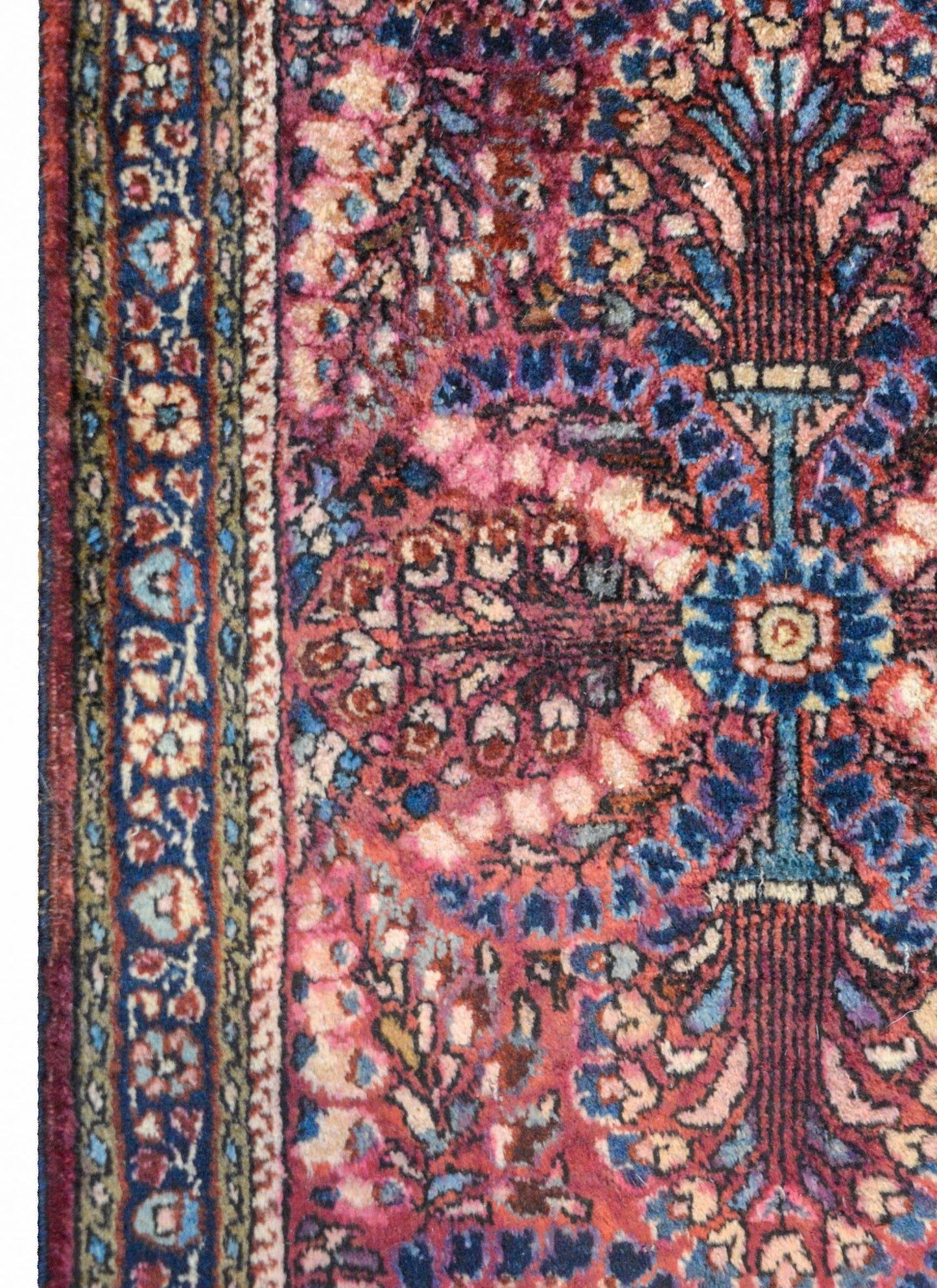 Beautiful Early 20th Century Sarouk Rug For Sale