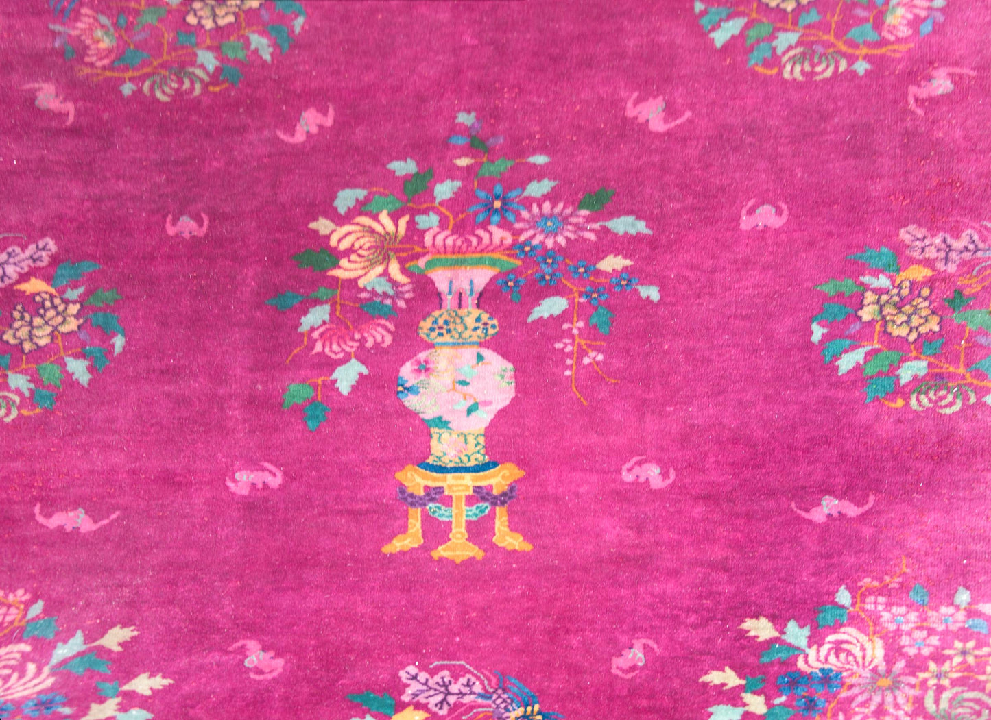 Chinese Art Deco Rug of Large Scale For Sale