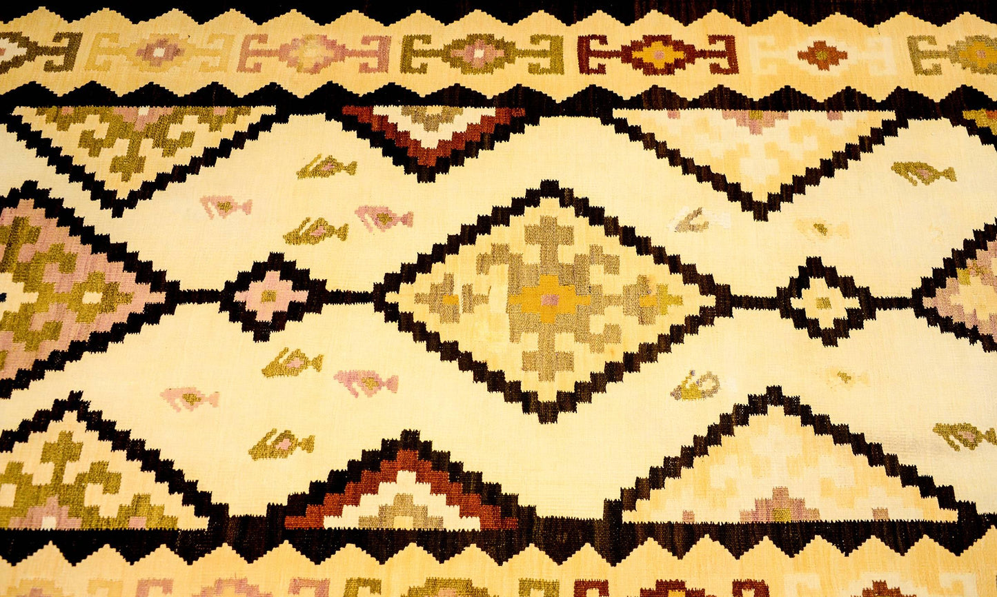 Early 20th Century Zarand Kilim Runner For Sale