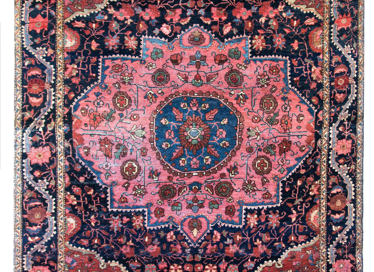 Early 20th Century Sarouk Farahan Rug For Sale