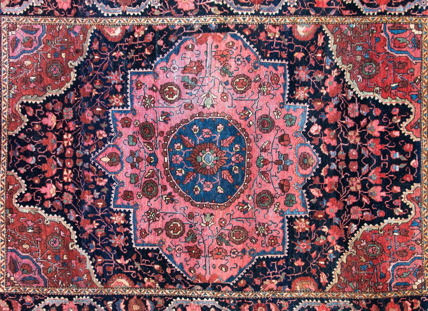Early 20th Century Sarouk Farahan Rug For Sale