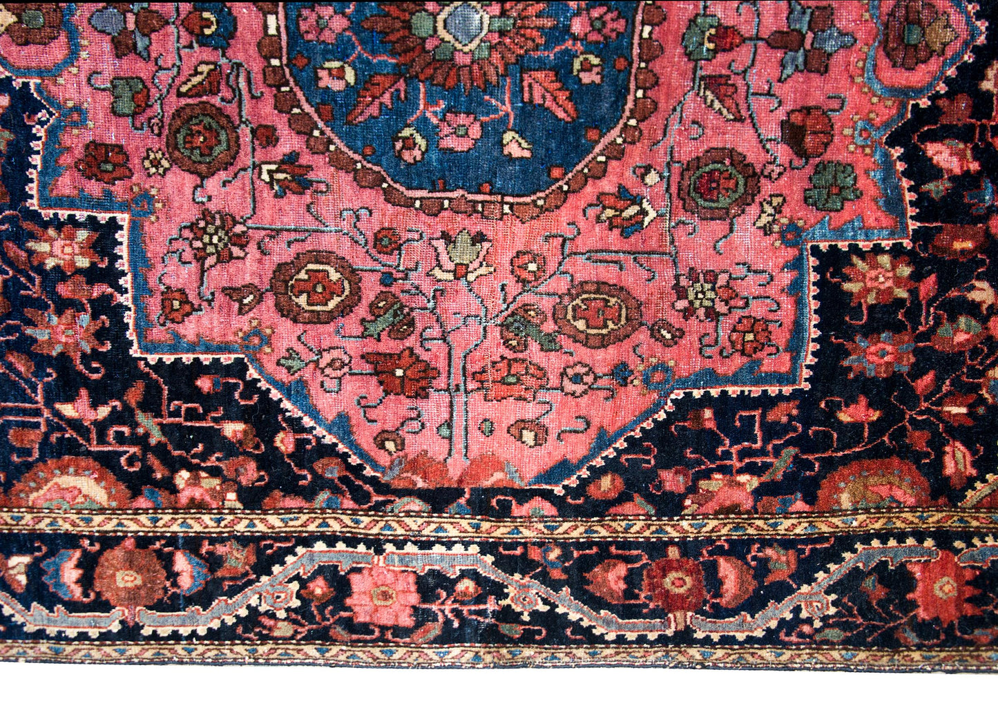 Early 20th Century Sarouk Farahan Rug For Sale