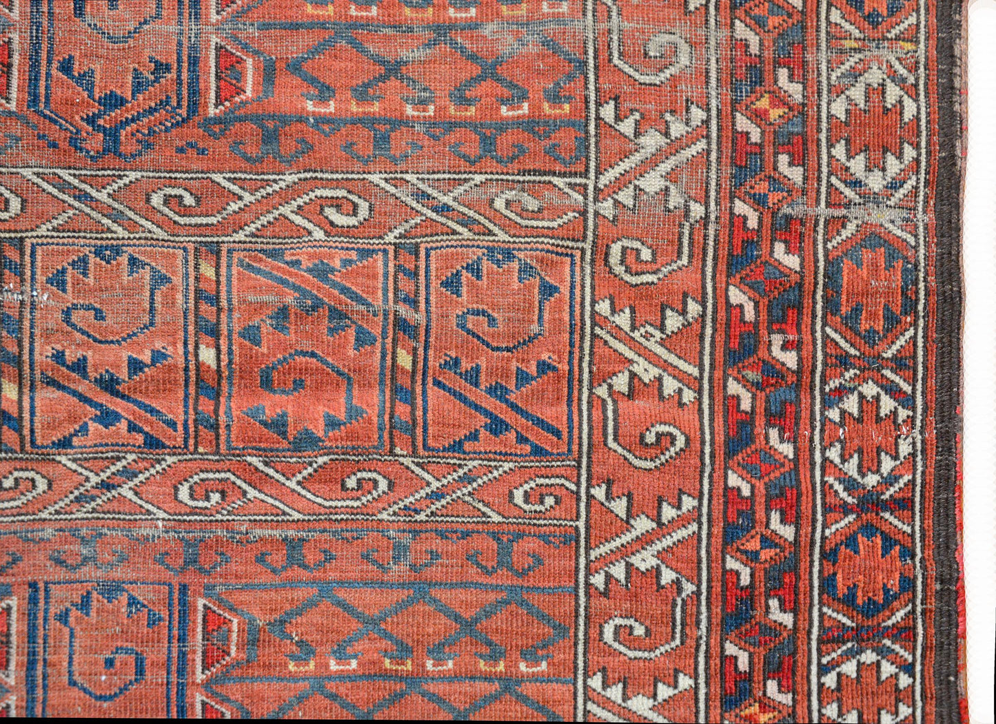 Beautiful Early 20th Century Ersari Turkman rug For Sale