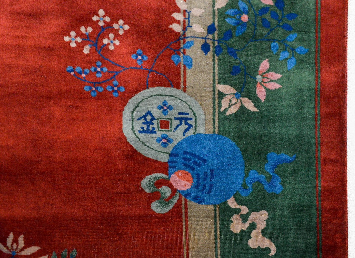 Exquisite Chinese Art Deco Rug For Sale