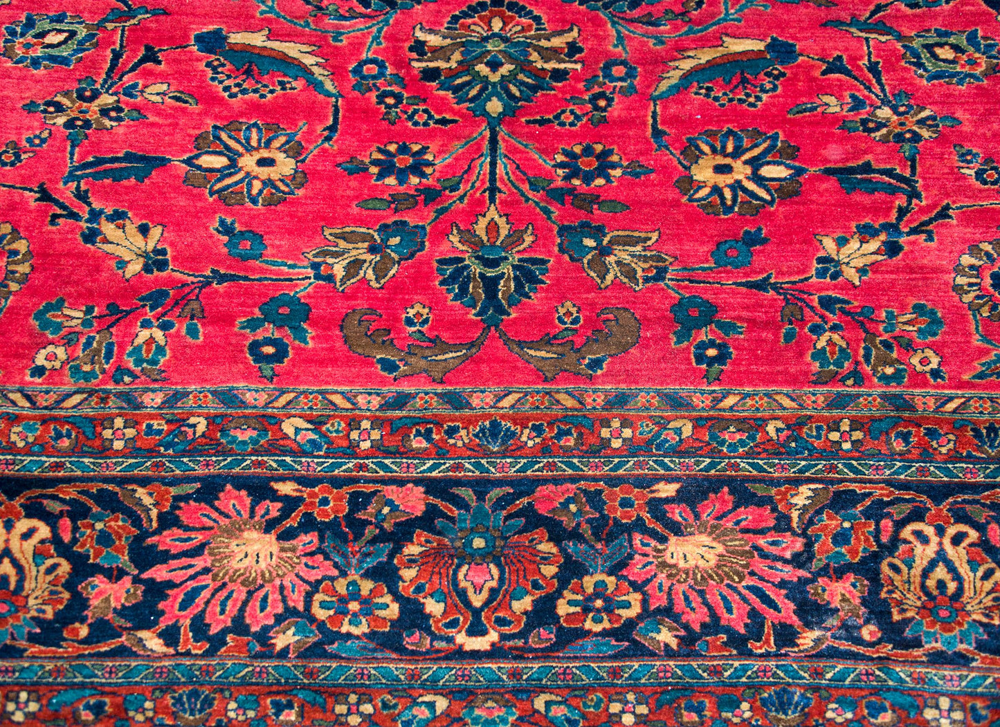 Early 20th Century Persian Sarouk Mahal Rug For Sale