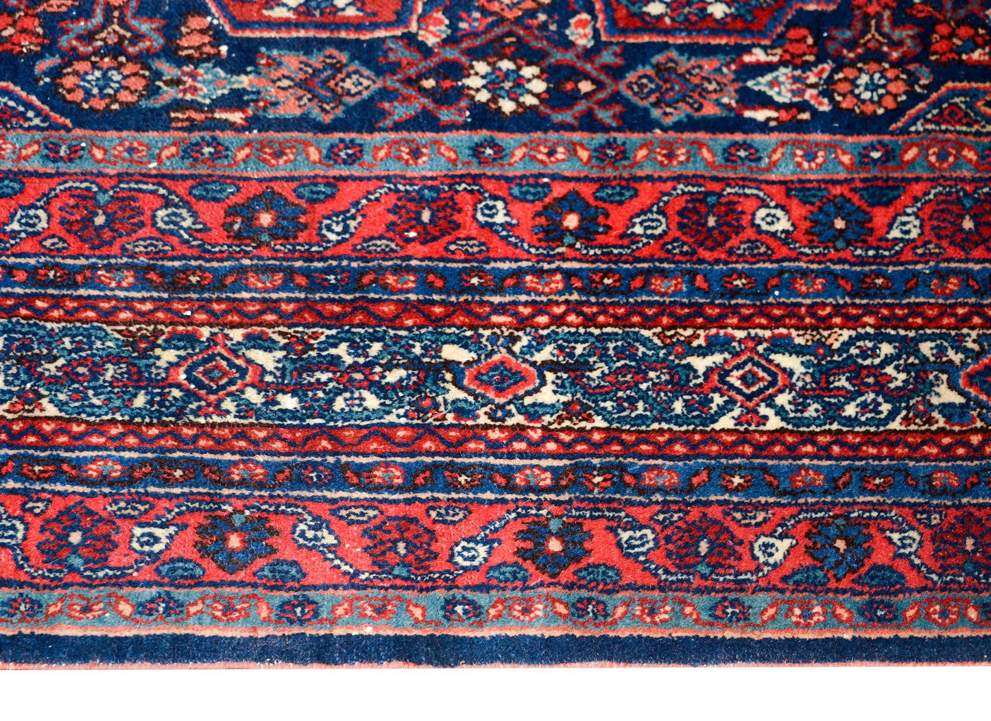 Early 20th Century Persian Bibikabad Rug For Sale