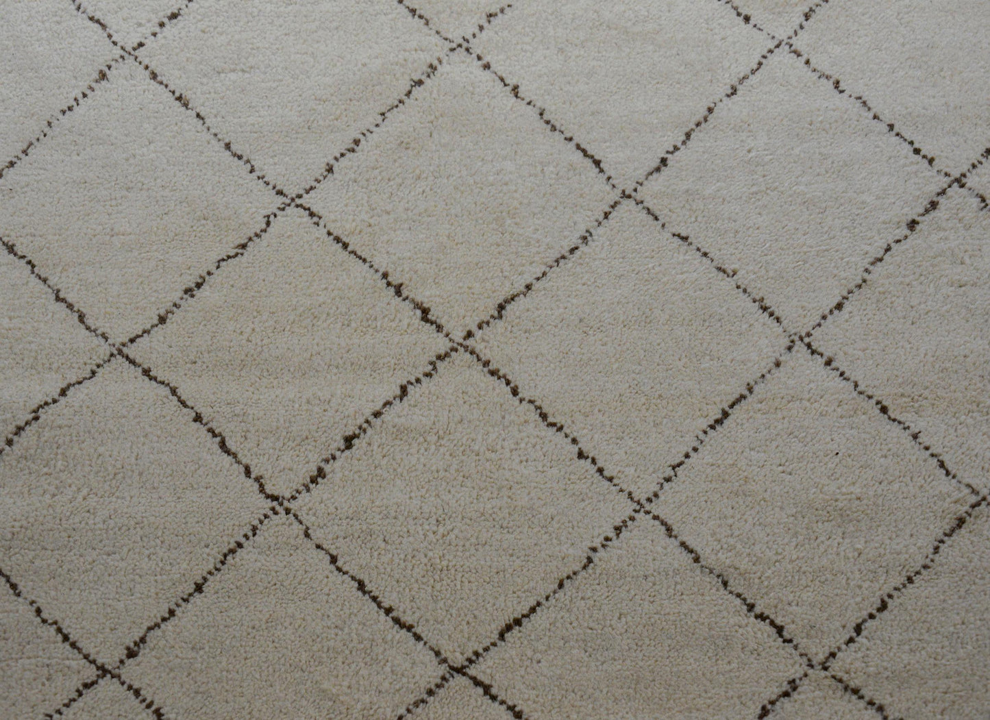 Fantastic Contemporary Beni Ourain Style Rug For Sale