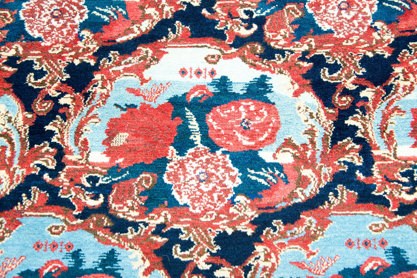 Early 20th Century Senneh Rug For Sale