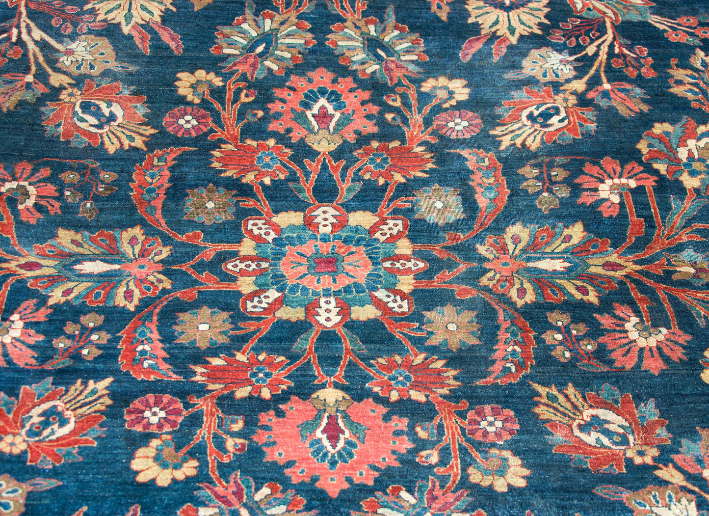 Early 20ty Century Persian Mohajeran Rug For Sale