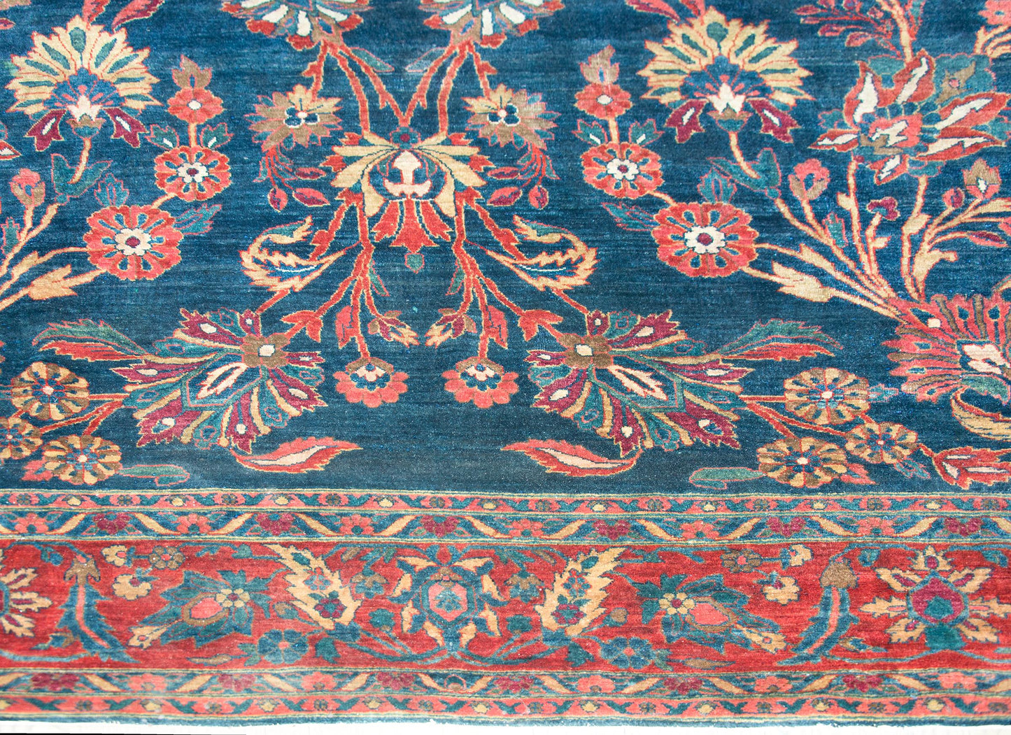 Early 20ty Century Persian Mohajeran Rug For Sale