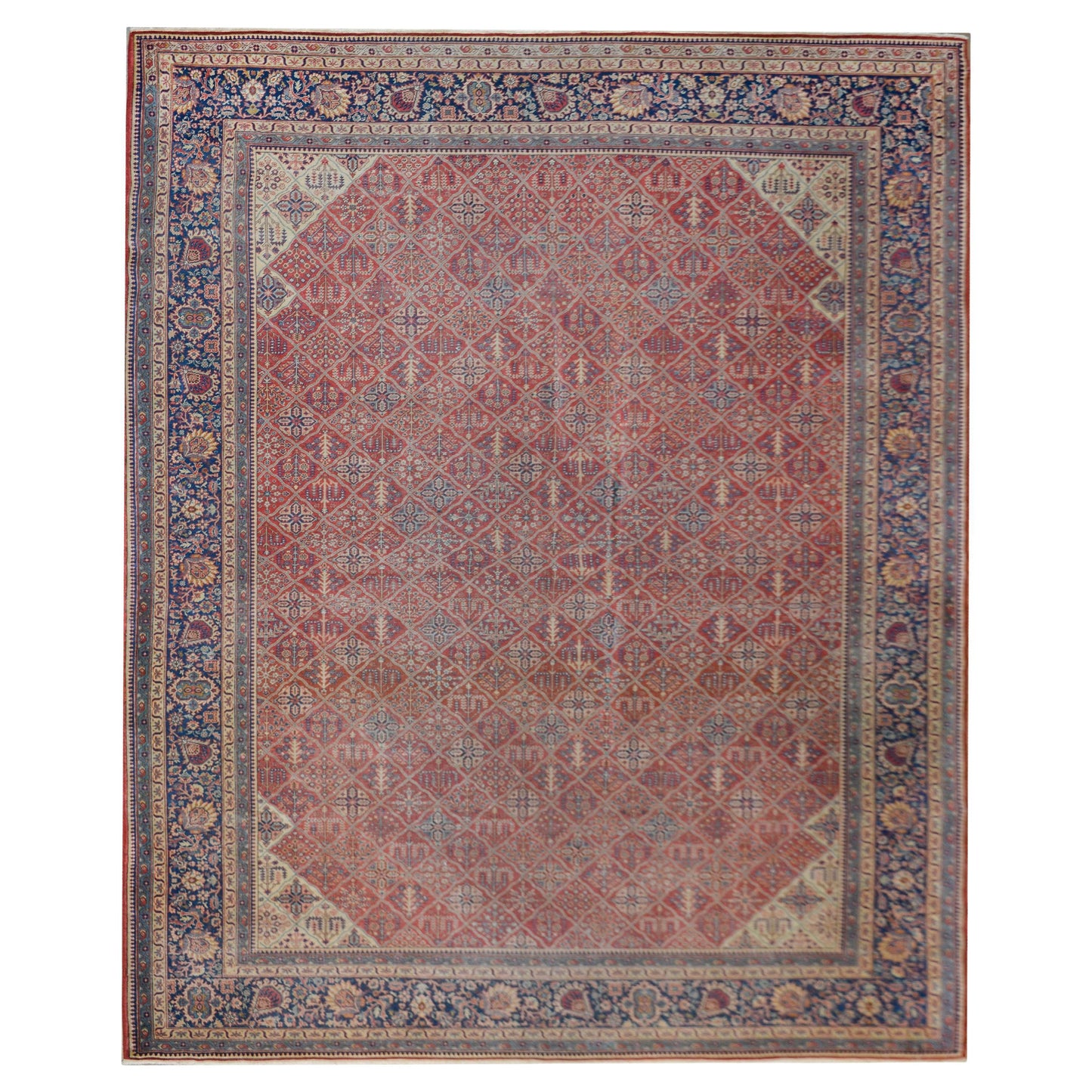 Early 20th Century Turkish Sivas Rug For Sale