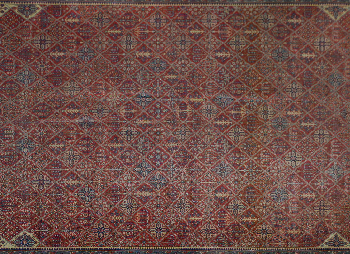 Early 20th Century Turkish Sivas Rug For Sale