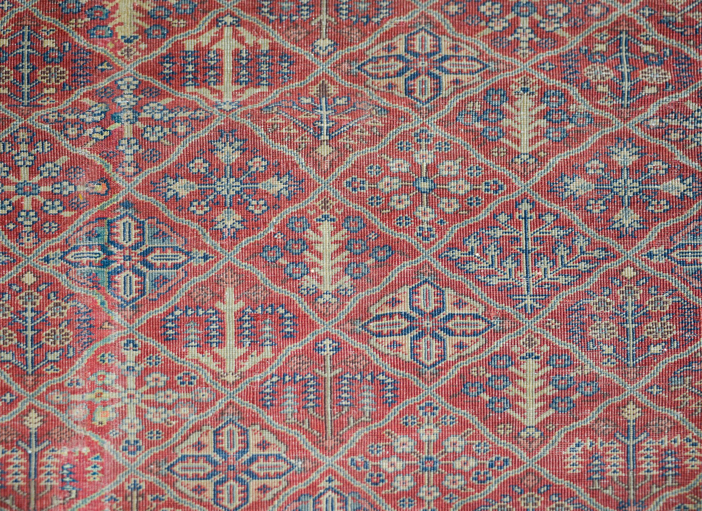Early 20th Century Turkish Sivas Rug For Sale